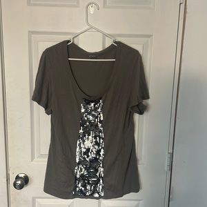 Lightweight tee with sequin center stripe